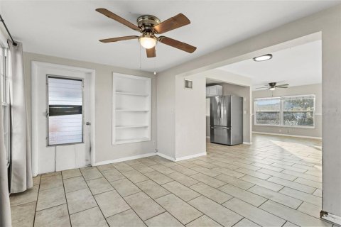 Casa en venta en Seminole, Florida, 3 dormitorios, 136.19 m2 № 1520875 - foto 10