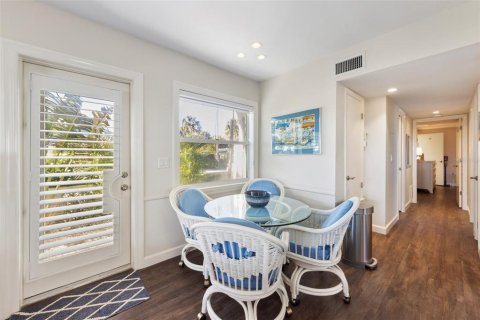 Casa en venta en Anna Maria, Florida, 4 dormitorios, 209.22 m2 № 2097281 - foto 22