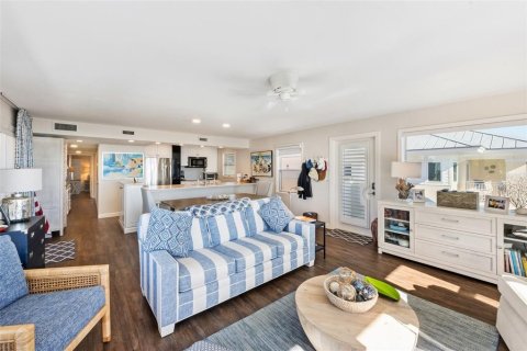 Casa en venta en Anna Maria, Florida, 4 dormitorios, 209.22 m2 № 2097281 - foto 8