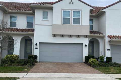 Adosado en Apopka, Florida 3 dormitorios, 200.48 m2 № 2094590