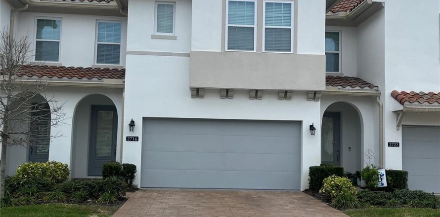 Adosado en Apopka, Florida 3 dormitorios, 200.48 m2 № 2094590