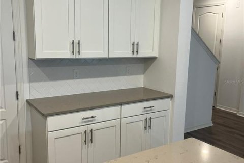Adosado en alquiler en Apopka, Florida, 3 dormitorios, 200.48 m2 № 2094590 - foto 6