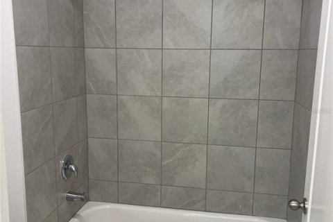 Adosado en alquiler en Apopka, Florida, 3 dormitorios, 200.48 m2 № 2094590 - foto 22