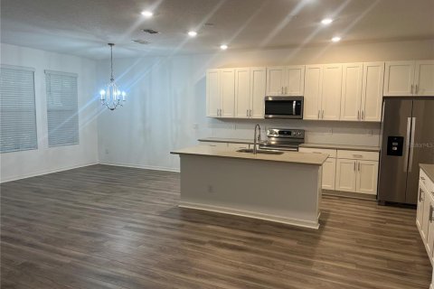 Adosado en alquiler en Apopka, Florida, 3 dormitorios, 200.48 m2 № 2094590 - foto 5