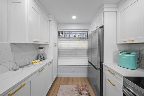 Copropriété à louer à Saint Petersburg, Floride: 2 chambres, 85.01 m2 № 1736743 - photo 7
