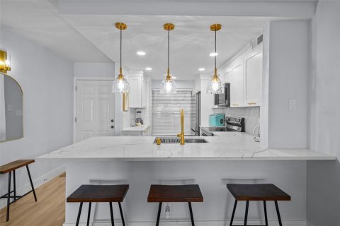 Copropriété à louer à Saint Petersburg, Floride: 2 chambres, 85.01 m2 № 1736743 - photo 11