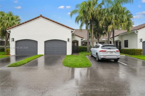 Купить виллу или дом в Авентура, Флорида 2 спальни, 126.16м2, № 2049103 - фото 2