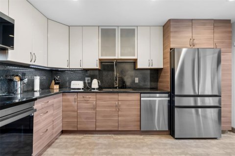 Купить виллу или дом в Авентура, Флорида 2 спальни, 126.16м2, № 2049103 - фото 8