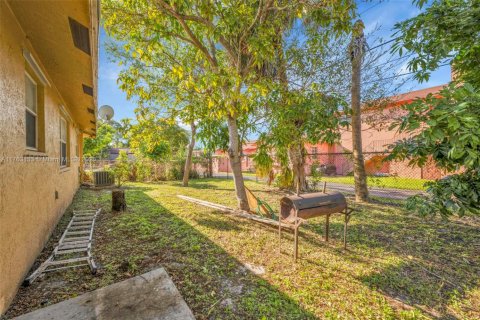 Casa en venta en Fort Lauderdale, Florida, 3 dormitorios, 127.65 m2 № 1700623 - foto 12