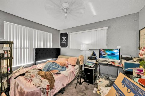 Casa en venta en Fort Lauderdale, Florida, 3 dormitorios, 127.65 m2 № 1700623 - foto 7