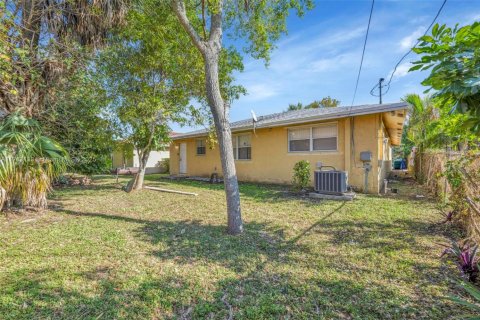 Casa en venta en Fort Lauderdale, Florida, 3 dormitorios, 127.65 m2 № 1700623 - foto 14