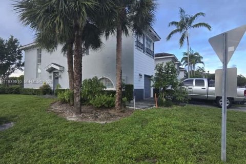 Купить таунхаус в Лодерхилл, Флорида 3 спальни, 126.35м2, № 2046320 - фото 13