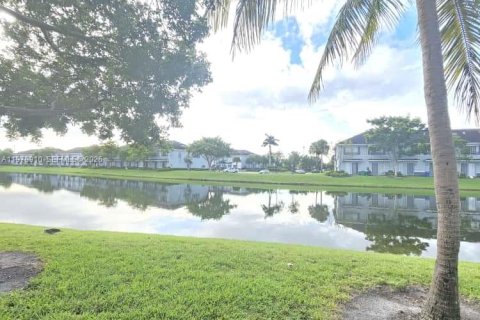 Купить таунхаус в Лодерхилл, Флорида 3 спальни, 126.35м2, № 2046320 - фото 19