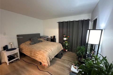 Купить кондоминиум в Пемброк-Парк, Флорида 3 спальни, 79.9м2, № 2088476 - фото 7