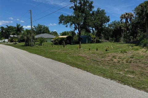 Terreno en venta en North Port, Florida № 2159111 - foto 3