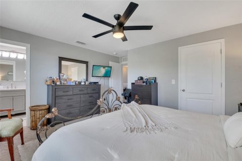 Townhouse in Kissimmee, Florida 3 bedrooms, 173.73 sq.m. № 1917645 - photo 25