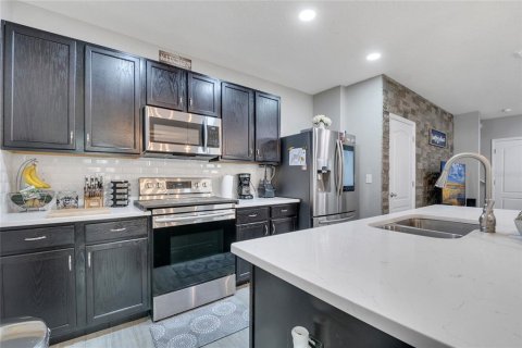 Townhouse in Kissimmee, Florida 3 bedrooms, 173.73 sq.m. № 1917645 - photo 6