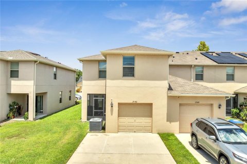 Townhouse in Kissimmee, Florida 3 bedrooms, 173.73 sq.m. № 1917645 - photo 2