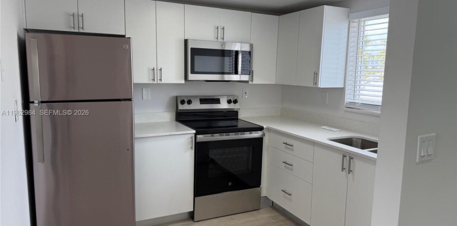 Villa ou maison à North Miami Beach, Floride 2 chambres, 69.68 m2 № 2023954