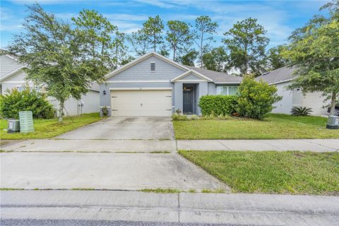 Villa ou maison à vendre à DeLand, Floride: 3 chambres, 156.54 m2 № 1911823 - photo 1