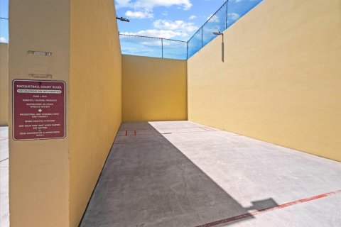 Condo in West Palm Beach, Florida, 2 bedrooms  № 1209278