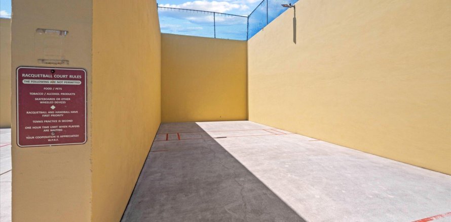 Condo in West Palm Beach, Florida, 2 bedrooms  № 1209278