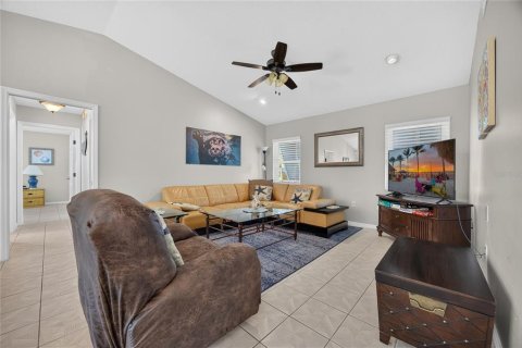 Villa ou maison à vendre à Punta Gorda, Floride: 3 chambres, 197.6 m2 № 2356491 - photo 11