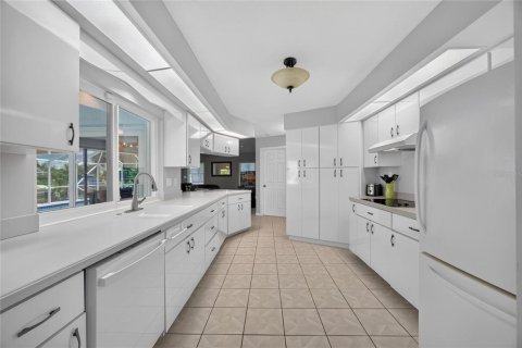 Villa ou maison à vendre à Punta Gorda, Floride: 3 chambres, 197.6 m2 № 2356491 - photo 18