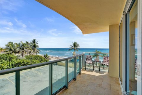 Copropriété à louer à Hollywood, Floride: 2 chambres, 111.3 m2 № 1946355 - photo 24