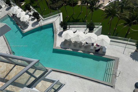 Купить кондоминиум в Санни-Айлс-Бич, Флорида 1 спальня, 103.12м2, № 1936735 - фото 21