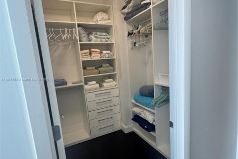 Купить кондоминиум в Санни-Айлс-Бич, Флорида 1 спальня, 103.12м2, № 1936735 - фото 13