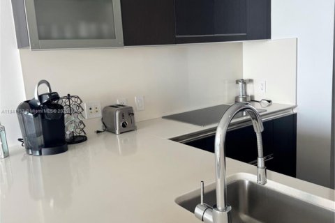 Купить кондоминиум в Санни-Айлс-Бич, Флорида 1 спальня, 103.12м2, № 1936735 - фото 26