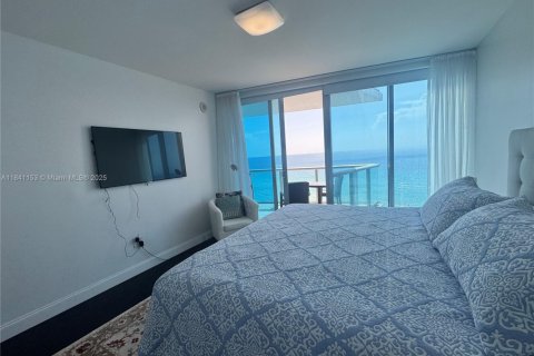 Купить кондоминиум в Санни-Айлс-Бич, Флорида 1 спальня, 103.12м2, № 1936735 - фото 18