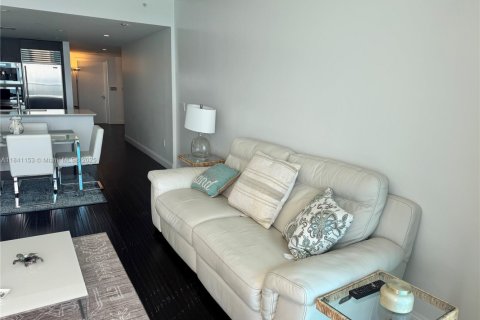 Купить кондоминиум в Санни-Айлс-Бич, Флорида 1 спальня, 103.12м2, № 1936735 - фото 19