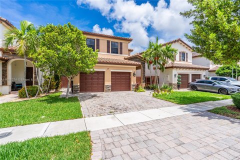 House in Homestead, Florida 5 bedrooms, 271.65 sq.m. № 1707726 - photo 4