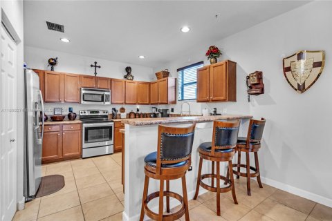 House in Homestead, Florida 5 bedrooms, 271.65 sq.m. № 1707726 - photo 19