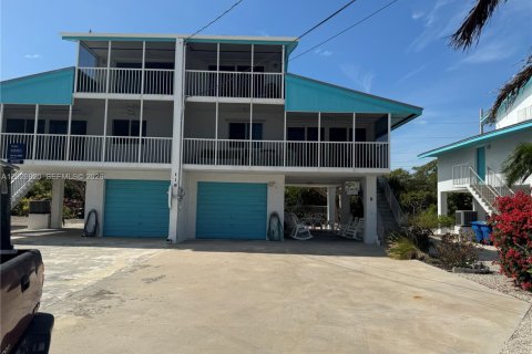 Adosado en venta en Islamorada, Village of Islands, Florida, 2 dormitorios, 100.24 m2 № 2154980 - foto 1