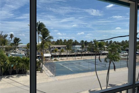 Adosado en venta en Islamorada, Village of Islands, Florida, 2 dormitorios, 100.24 m2 № 2154980 - foto 2