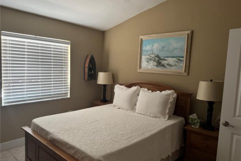 Adosado en venta en Islamorada, Village of Islands, Florida, 2 dormitorios, 100.24 m2 № 2154980 - foto 7