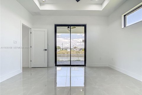 Купить виллу или дом в Кейп-Корал, Флорида 4 спальни, 148.64м2, № 1993317 - фото 5