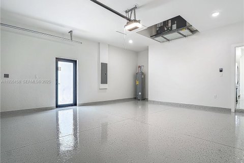 Купить виллу или дом в Кейп-Корал, Флорида 4 спальни, 148.64м2, № 1993317 - фото 21