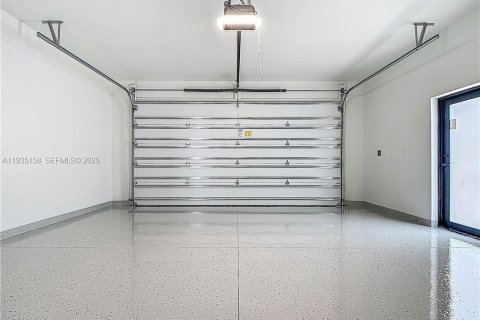 Купить виллу или дом в Кейп-Корал, Флорида 4 спальни, 148.64м2, № 1993317 - фото 19