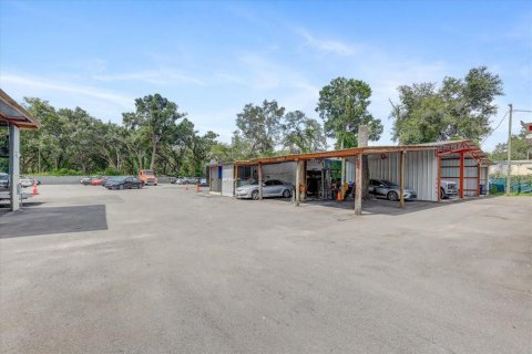 Commercial property in Seffner, Florida 367.71 sq.m. № 1866375 - photo 8
