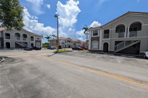 Apartment in Homestead, Florida 2 bedrooms, 84.91 sq.m. № 1952452 - photo 2