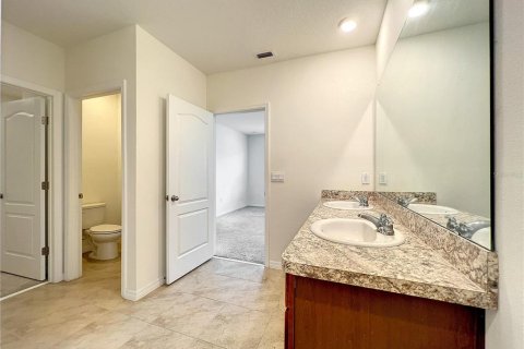 House in Lake Alfred, Florida 4 bedrooms, 171.96 sq.m. № 2227225 - photo 25