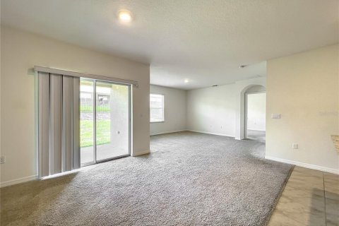 House in Lake Alfred, Florida 4 bedrooms, 171.96 sq.m. № 2227225 - photo 16