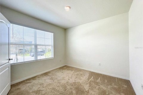 House in Lake Alfred, Florida 4 bedrooms, 171.96 sq.m. № 2227225 - photo 7