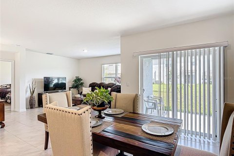 House in Haines City, Florida 4 bedrooms, 170.01 sq.m. № 1751061 - photo 16
