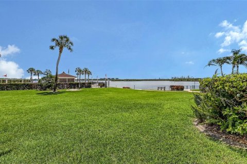 Condominio en venta en Sarasota, Florida, 2 dormitorios, 114.55 m2 № 1866495 - foto 22