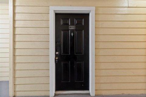 Condo in Orlando, Florida, 2 bedrooms  № 2205095 - photo 2